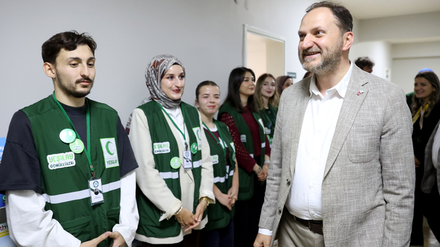Yeşilay Genel Başkanı Mehmet Dinç, Kırklareli'nde gençlerle sohbet etti