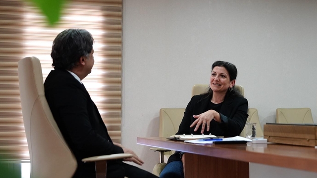 Düzce Belediyesinin kadın personele yaptığı "Anneler Günü" sürprizi duygulandırdı