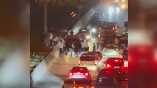 Bursa'da asker uğurlamasında kavga; o anlar kamerada