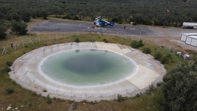 Balıkesir'de yangın söndürme helikopteri göreve başladı