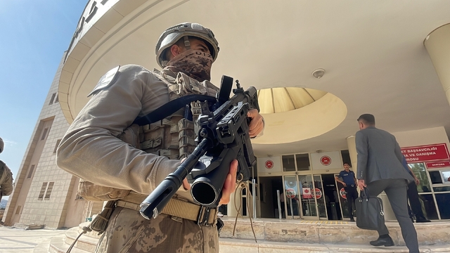 Şanlıurfa'da silah kaçakçılığı operasyonunda 7 gözaltı