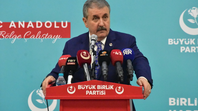 Destici: Silah bırakma işi sadece PKK'yla sınırlı kalmamalı