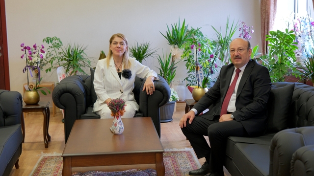 KLÜ Rektörü Prof. Dr. Rengin Ak'a ziyaretler sürüyor