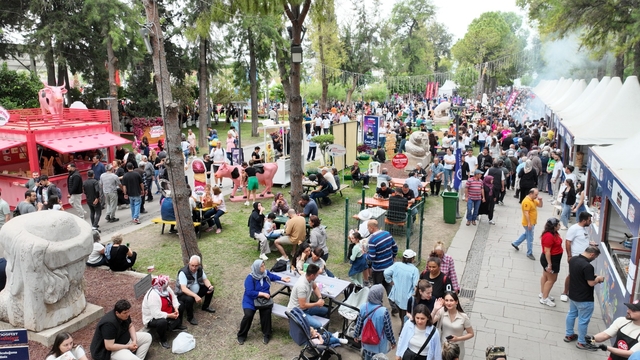 Ünlü şefler 4. FoodFest Antalya Uluslararası Gastronomi Festivali'nde buluştu