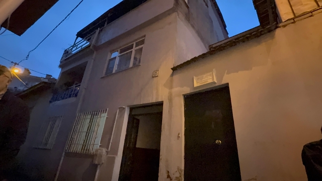 Bursa'da ev yangını; 1 ölü