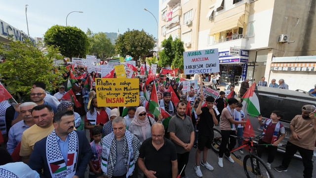 Mersin'de Filistin'e destek yürüyüşü düzenlendi