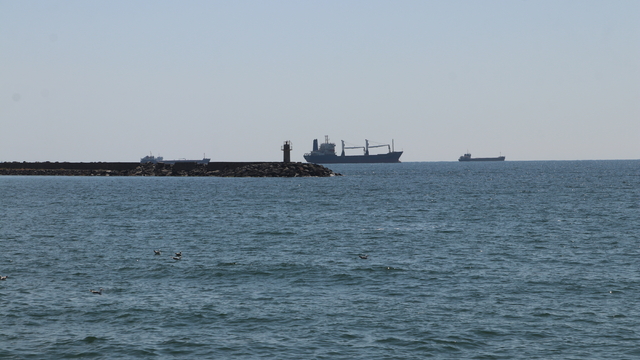 Tekirdağ'da poyraz 2 gündür deniz ulaşımını olumsuz etkiliyor