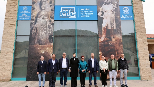 Vali Yiğitbaşı, Ayazini köyünü ziyaret etti