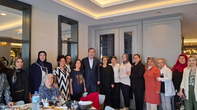 AK Parti İl Başkanı Erdem, şehit ve gazi anneleriyle bir araya geldi