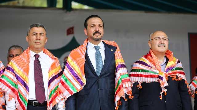 AK Parti Genel Başkan Yardımcısı Zorlu, Adana'da Yörük Türkmen Şöleni'ne katıldı: