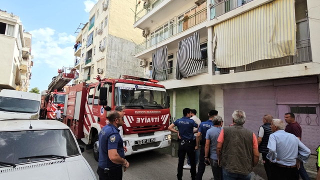 Antalya'da depoda çıkan yangın söndürüldü