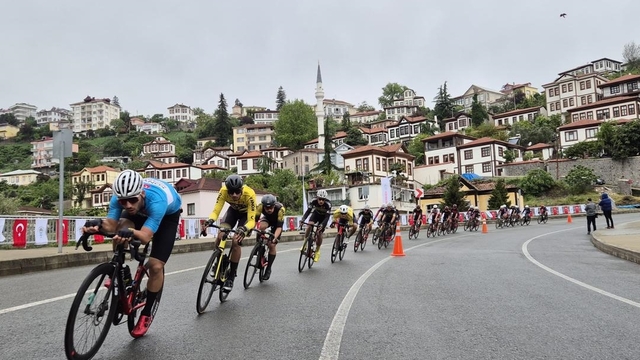 Bisiklette Türkiye Kupası 4. Etap Puanlı Yol Yarışı, Trabzon'da sona erdi