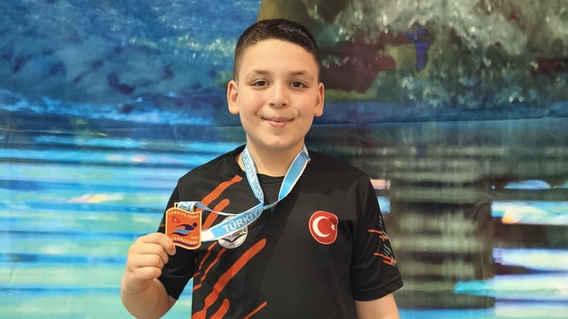 Bafralı yüzücülerden Türkiye Şampiyonası'nda başarı