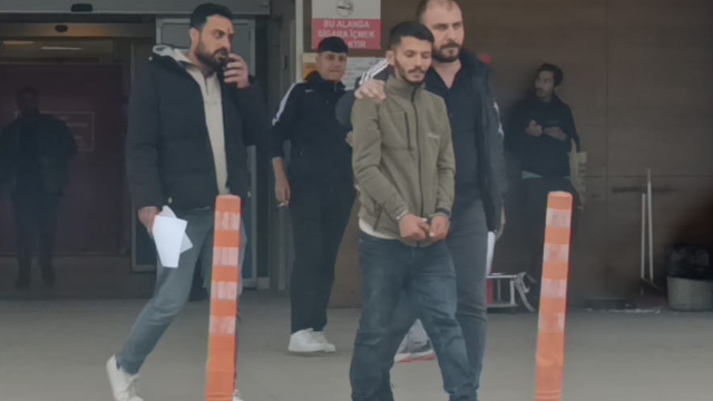Sosyal medyadan tanışıp buluştuğu kişiyi mobil bankacılıkla 300 bin TL dolandırdı