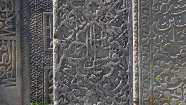 Fatih Sultan Mehmet'in ressamının mezar taşı Bursa'da korunuyor