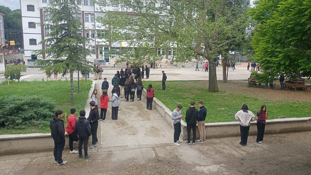 Amasya'da 3 dakika arayla 4.4 ve 4.2 büyüklüğünde 2 deprem
