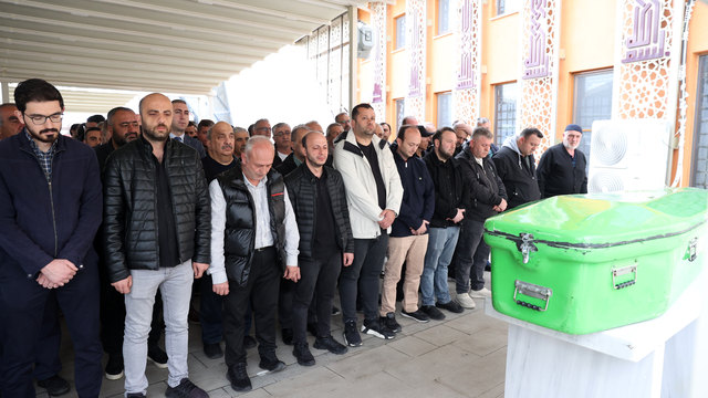 Beylikdüzü'ndeki metrobüs kazasında ölen Heper'in cenazesi Sivas'ta defnedildi