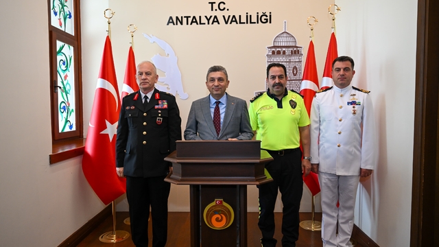 Antalya'da İl Asayiş ve Güvenlik Bilgilendirme Toplantısı yapıldı