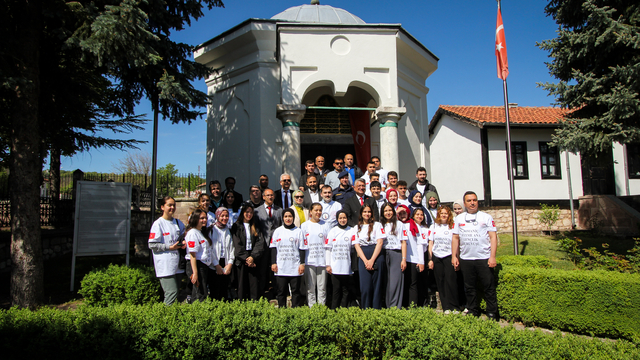 Kütahya'da gençler "tarihi göç yolu"nda yürüyüş yaptı