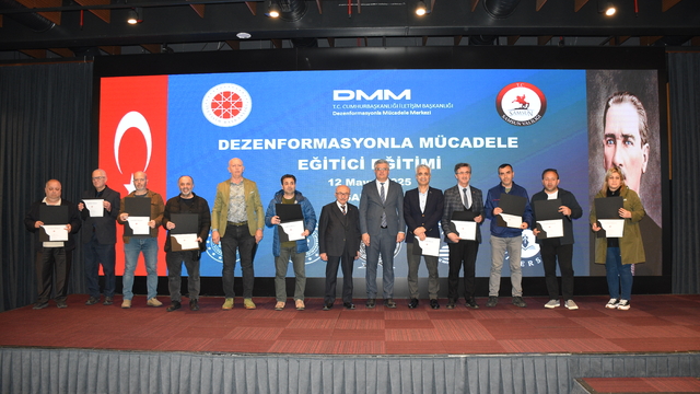 Samsun'da "Dezenformasyonla Mücadele Eğitici Eğitimi" sona erdi