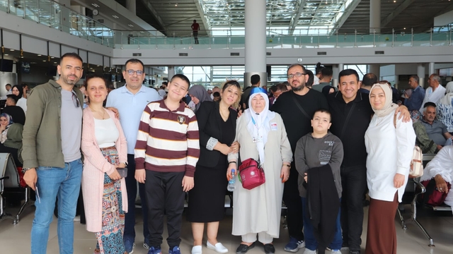 Adıyaman'da hac kafilesi kutsal topraklara uğurlandı