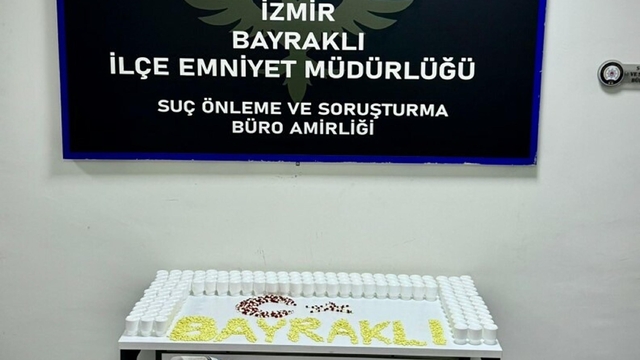 İzmir'de 53 bin sentetik ecza ele geçirildi; 1 gözaltı
