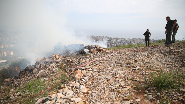 Alanya'da makilik alanda çıkan yangın söndürüldü