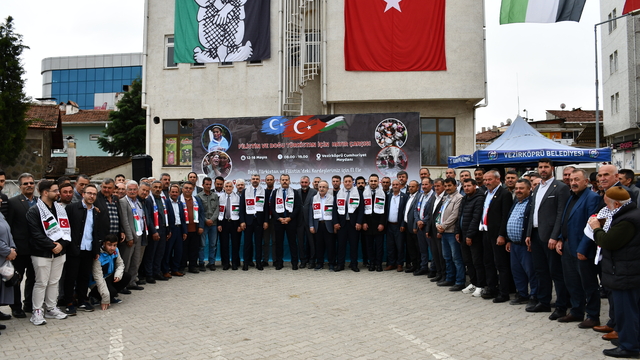 Vezirköprü'de Filistin ve Doğu Türkistan yararına kermes açıldı