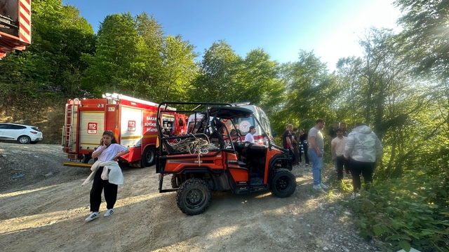 Sakarya'da şarampole devrilen UTV aracındaki karı koca yaralandı