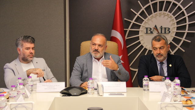 Batı Akdeniz'de mermer ihracatçıları sektörün sorunlarını değerlendirdi