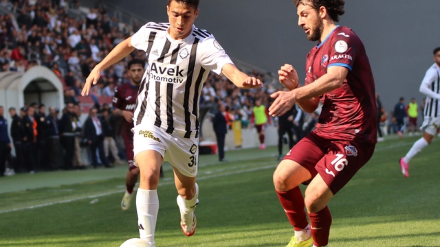 Altay gençlerine sarıldı