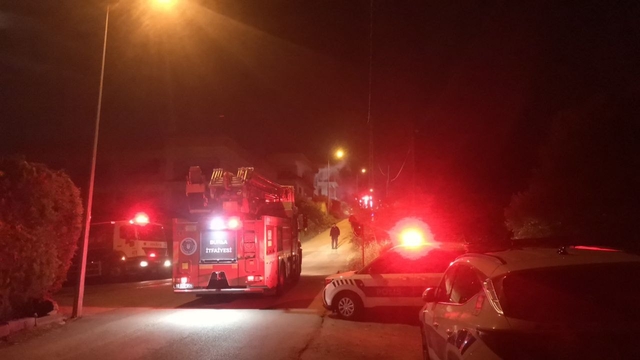 Mudanya'da metruk binada çıkan yangın söndürüldü