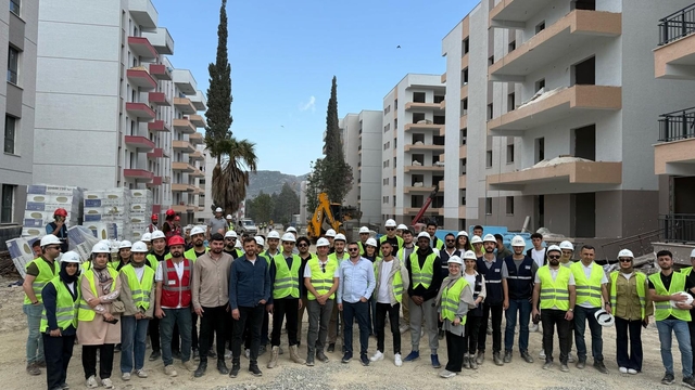 İnşaat mühendisliği öğrencileri, Hatay ve Kahramanmaraş'ta teknik geziye katıldı