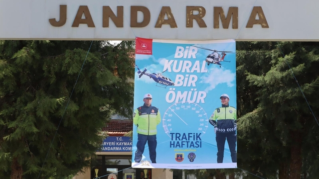 Pazaryeri'nde Jandarmadan "Bilinçli Toplum, Güvenli Gelecek Projesi" etkinliği