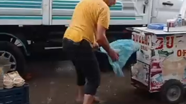 Batman'da sağanak ve dolu etkili oldu