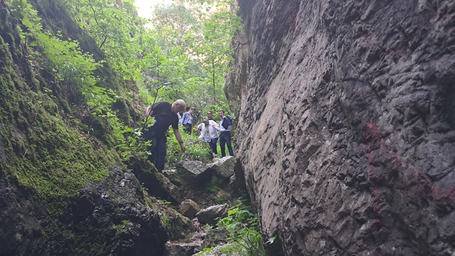 Artvin'e gelen Erasmus öğrencileri Cehennem Deresi Kanyonu'nu gezdi