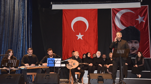 Görele'de şiir dinletisi düzenlendi