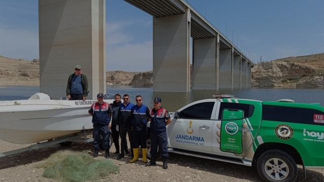 Batman'da kullanımı yasak olan 1000 metre misina ağ ele geçirildi