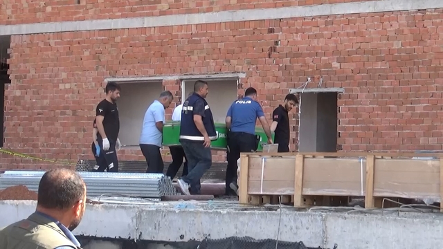 Şanlıurfa'da 7'nci kattan düşen inşaat işçisi öldü