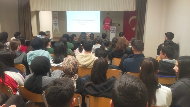 Baskil'de öğrencilere kan bağışı eğitimi verildi