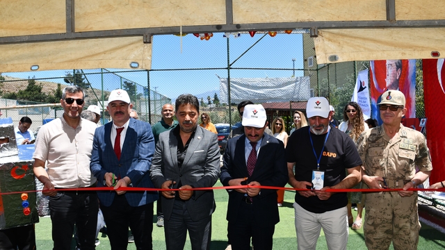 Belen'de TÜBİTAK 4006 Bilim Fuarı açıldı