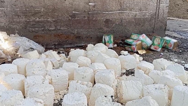 İzmir'de iki soğuk hava deposunda 7 ton 12 kilo bozuk süt ürünü ele geçirildi