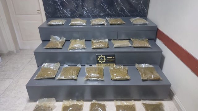 Sakarya'da 18 kilo 910 gram sentetik uyuşturucu ele geçirildi