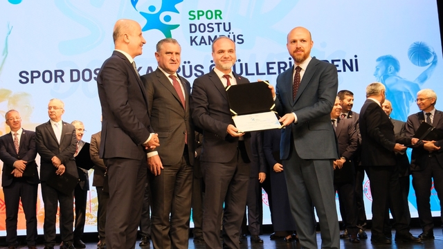 NÖHÜ'ye "Spor Dostu Kampüs" unvanı