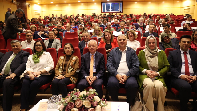 Edirne Emniyetinde görevli polislerin rol aldığı tiyatro Kırklareli'nde sahnelendi