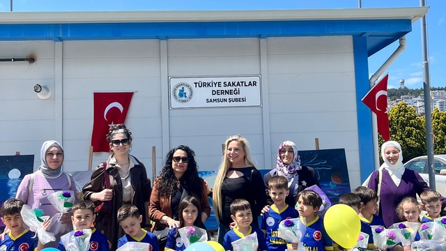 Samsun'da minik yüreklerden engellilere destek