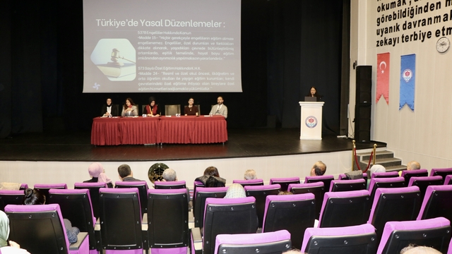 Trabzon'da, "Engelsiz Yaşam Paneli" düzenlendi