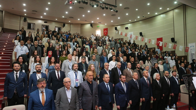 TOGÜ'de 13. Uluslararası Sosyal Bilgiler Eğitimi Sempozyumu başladı