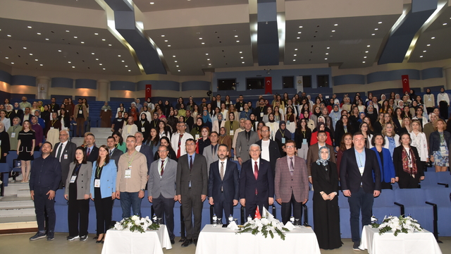 Konya'da 3. Beslenme ve Metabolizma Sempozyumu başladı