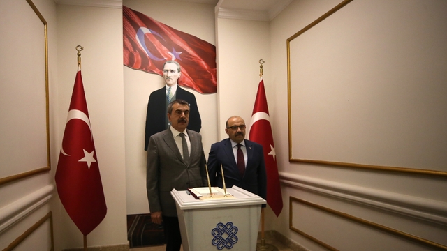 Milli Eğitim Bakanı Tekin, Balıkesir'de konuştu: